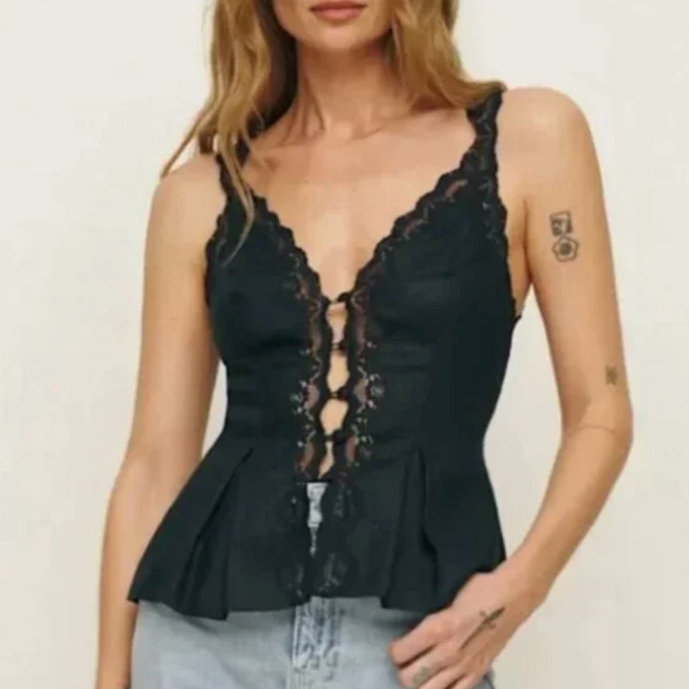 NWT Reformation Josefina Linen Top-  Black Lace Trimmed